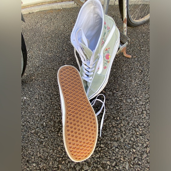 Trade for 8.5 or Selling 😄 - Picture 2 of 6